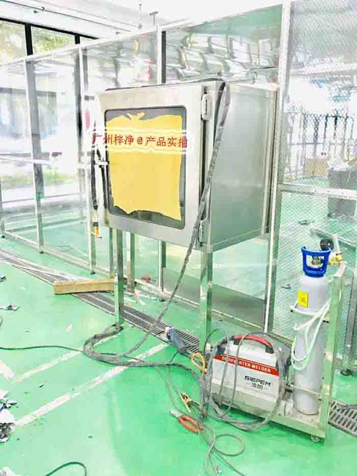 洁净棚配传递窗安装效果图 洁净棚配传递窗安装效果图